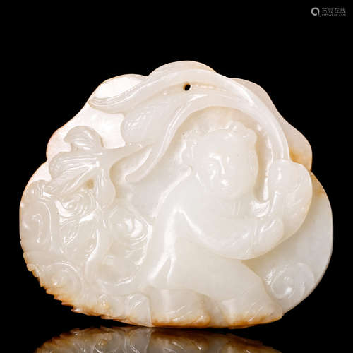 CHINESE WHITE JADE PENDANT W/ BOY MOTIF