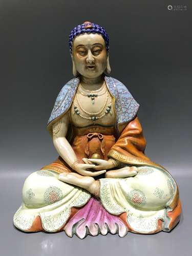 CHINESE FAMILLE ROSE PORCELAIN SHAKYAMUNI