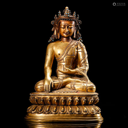 CHINESE GILT BRONZE FIGURE OF AMITAYUS