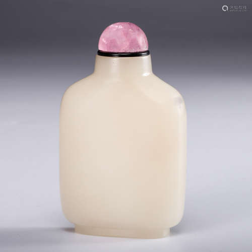 CHINESE WHITE JADE SNUFF BOTTLE