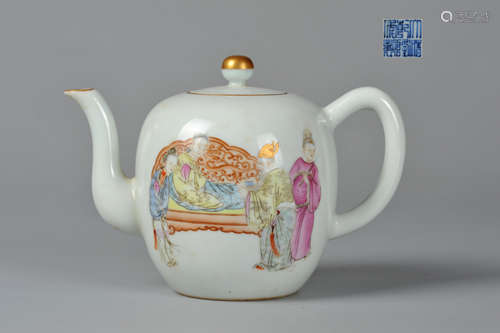 CHINESE FAMILLE ROSE PORCELAIN TEA POT