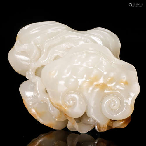 CHINESE WHITE JADE CARVED LIZHI