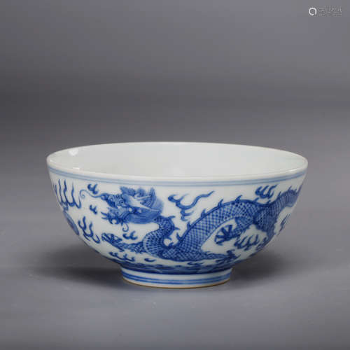 CHINESE BLUE AND WHITE PORCELAIN BOWL