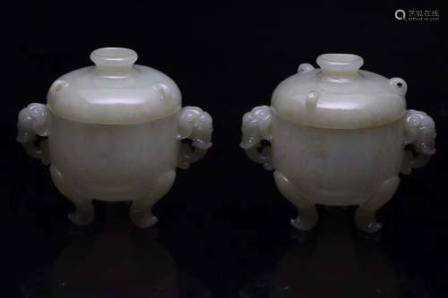 17-19TH CENTURY, A PAIR OF OLD TIBETAN HETIAN JADE JARS, QING DYNASTY