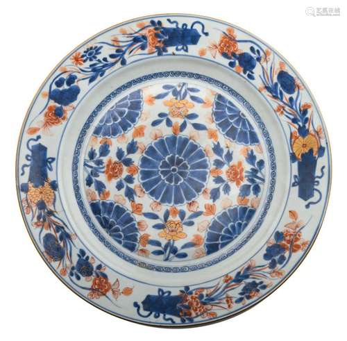 A Chinese Imari floral decorated plate, 18 / 19thC, H 4,5 - ø 38,5 cm   ,