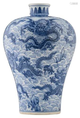 A Chinese blue and white meiping vase, overall decorated with sea dragons, H 35,5 cm