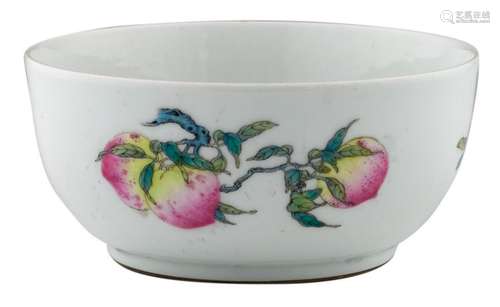 A Chinese famille rose bowl, decorated with peaches, pomegranates and lychee, marked Daoguang, H 7 cm