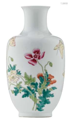 A Chinese famille rose begonia shaped vase, decorated with poppies, butterflies and calligraphic texts, with a Qianlong mark, H 32,5 cm