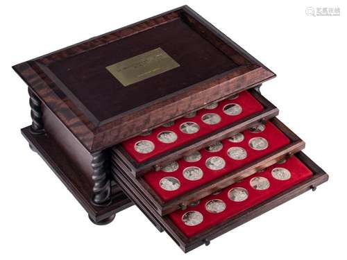 'De meesterwerken van Rubens' (The masterpieces of Rubens), the original box with one hundred silver coins, edition Franklin Mint - 1978, with some accompanying documentation - Total silver weight: about 3000g