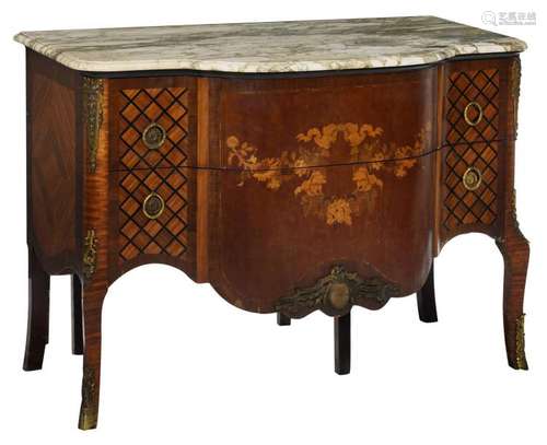 A French early Neoclassical bronze mounted marquetry commode, with a brèche d'Alep marble top, H 83 - W 120 - D 58,5 cm