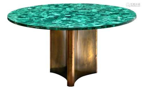 A round design table with brass base and a top in malachite marquetry, H 73 - ø 135 cm