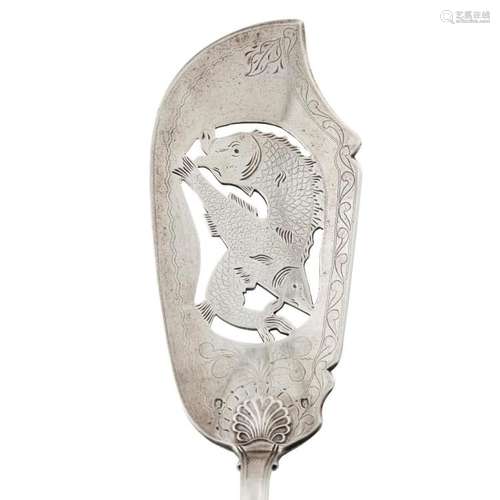 An Irish George IV silver fish slice Length: 33.5cm, weight: 7oz