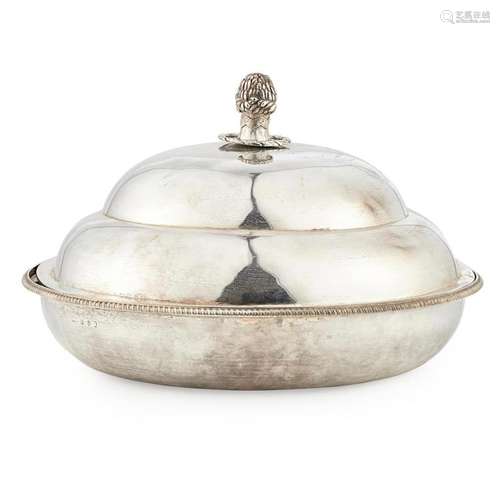 A George III silver vegetable dish and cover Diameter: 29.5cm, weight: 48oz