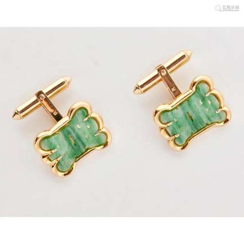 A pair of jade set cufflinks Principal terminals: 22mm x 18mm