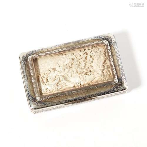 A Dutch silver and Niello snuff box Width: 78mm