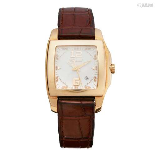 A gentleman's 18ct gold cased wrist watch, Chopard Case: 34mm x 44mm, dial width: 22mm