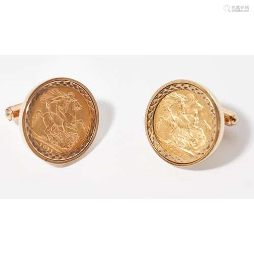 A pair of gentleman's sovereign set cufflinks Diameter of principal terminals: 25mm