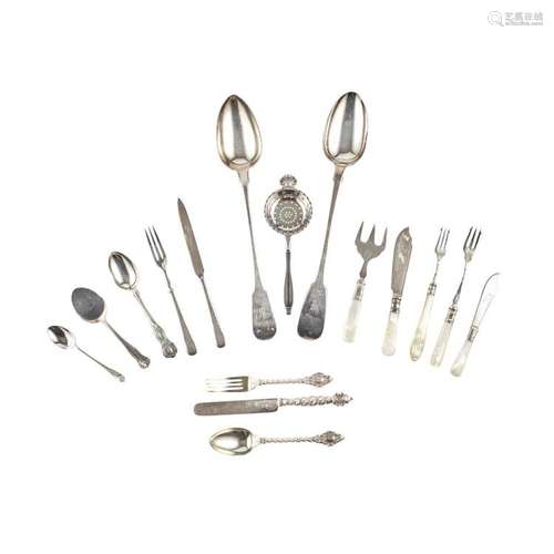 A collection of miscellaneous flatware Weighable silver: 18.9oz