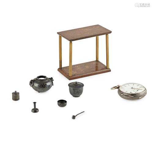 A miniature Japanese tea set Table height: 28mm