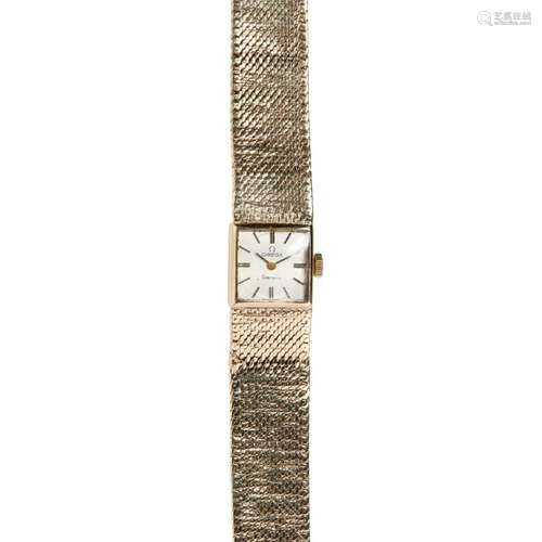 A lady's 9ct gold wrist watch, Omega Case width: 14mm, dial width: 12mm