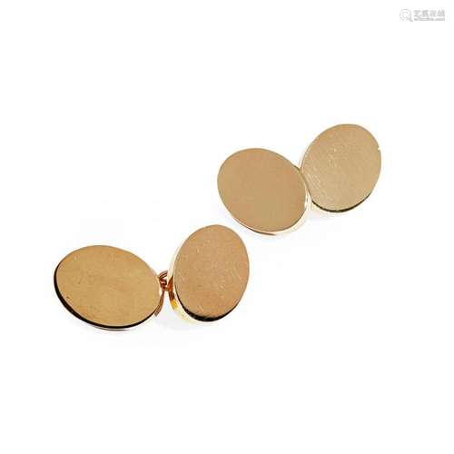 A pair of gentleman's 9ct gold cufflinks Width of terminal: 18mm