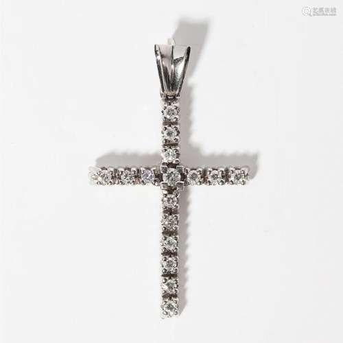 A diamond set cross Length (including bale): 42mm