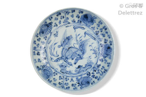 Chine, période Wanli Assiette en porcelaine, à dé...