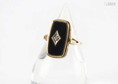 An Art Deco period 10ct gold and onyx dress ring