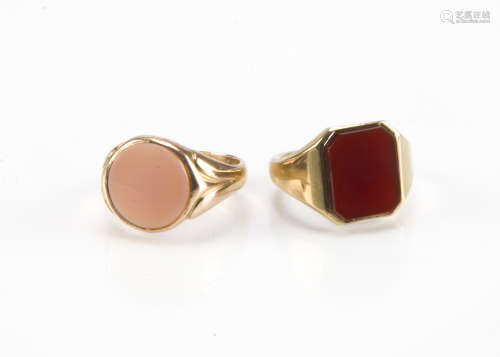 Two vintage 9ct gold and hardstone signet rings