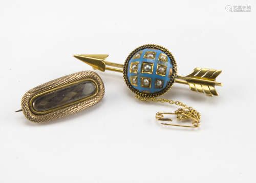 A Victorian gold seed pearl and turquoise enamel arrow shaped brooch