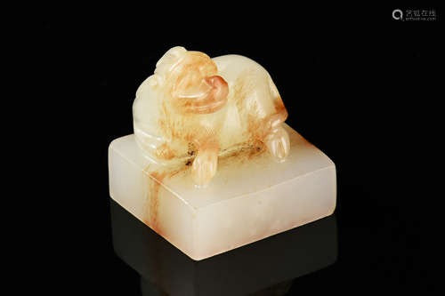 JADE CARVED 'MYTHICAL BEAST' STAMP SEAL