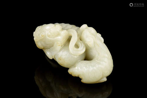 JADE CARVED 'LIONS' FIGURAL GROUP