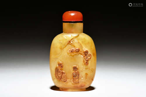 AGATE CARVED 'PEOPLE' SNUFF BOTTLE