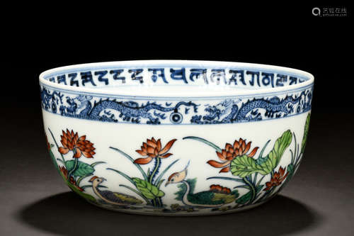 FAMILLE ROSE 'BIRDS AND FLOWERS' BOWL