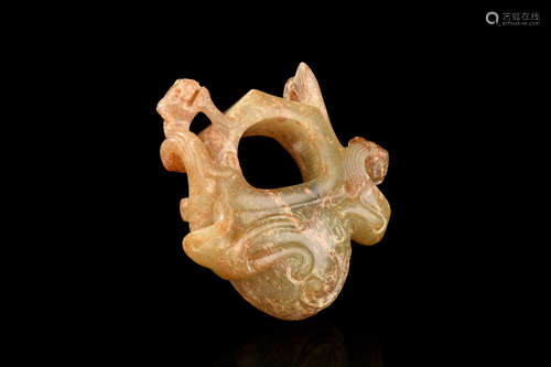 JADE CARVED 'MYTHICAL BEAST' ORNAMENT