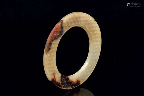 CARVED JADE RING, HUAN