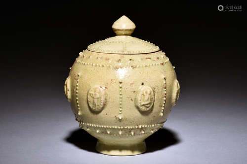 ARCHAIC STYLE POTTERY JAR WITH COVER