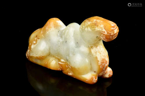 HETIAN JADE CARVED 'CAMEL' FIGURE