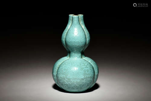 TURQUOISE MONO GLAZED LOBED GOURD VASE