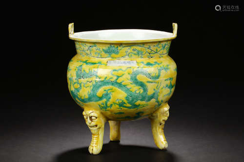 YELLOW GROUND GREEN GLAZED 'DRAGONS' TRIPOD CENSER