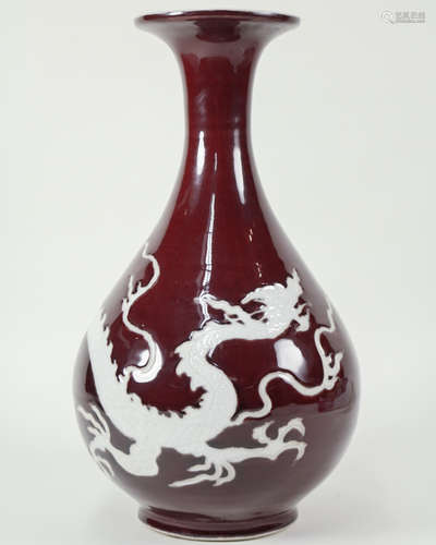 WHITE GLAZE DRAGON PATTERN RED GLAZE PEAR-SHAPED VASE