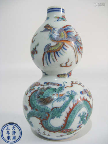 A DOUCAI GOURD-SHAPED VASE WITH YONGZHENG MARK