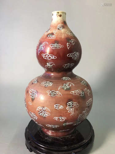 RED UNDERGLAZED GOURD VASE