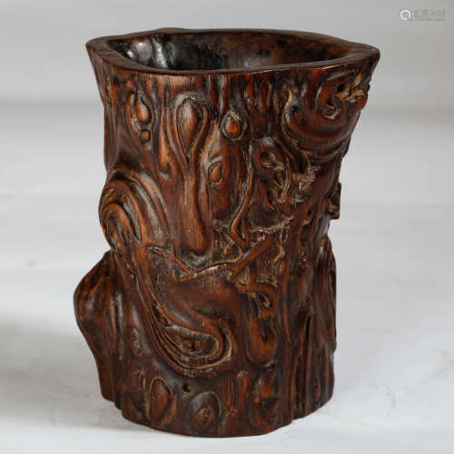 CHINESE BAMBOO CARVED BRUSH POT