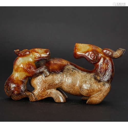 CHINESE ARCHAIC JADE BEAST