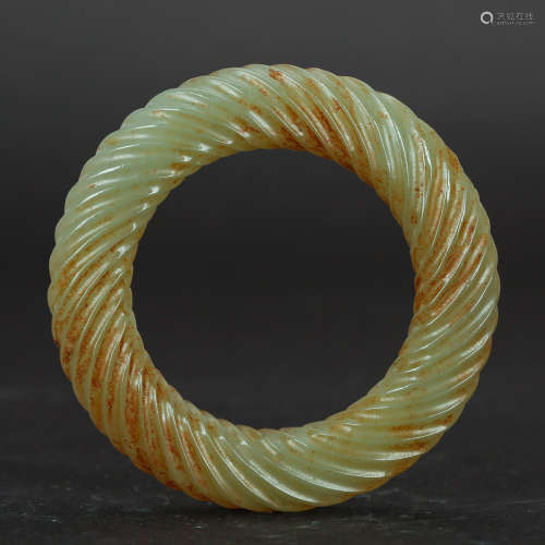 CHINESE ARCHAIC JADE TWISTED RING