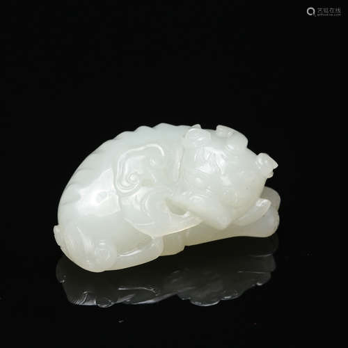 CHINESE WHITE JADE CARVED BEAST