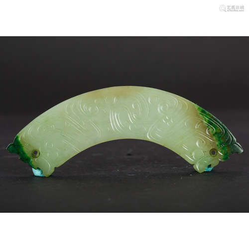 CHINESE ARCHAIC JADE PENDANT