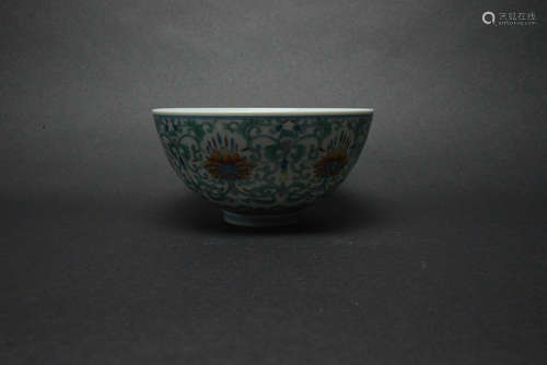 CHINESE DOUCAI PORCELAIN BOWL