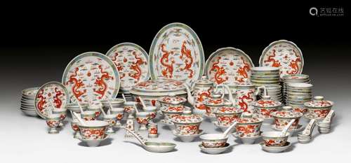 DINNER SERVICE DECORATED WITH IRON RED DRAGONS.